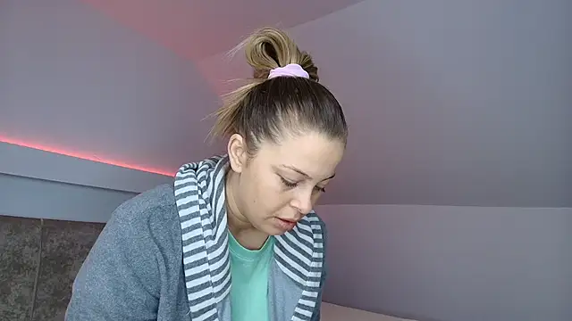 KateAllyaa online show from 01/12/26, 07:57