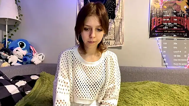 Snapshot of FairyLuna chatting on 12/18/25, 09:37 FairyLuna online show from 12/18/25, 09:37