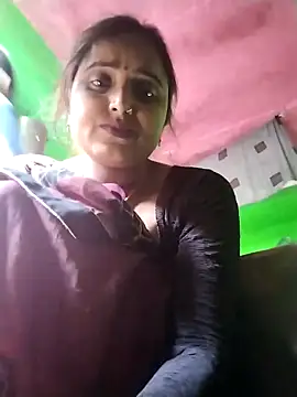 Snapshot of Pooja_hote chatting on 11/30/25, 05:22 Pooja hote online show from 11/30/25, 05:22