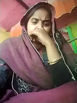 Snapshot of Pooja_hote chatting on 12/01/25, 05:34 Pooja hote online show from 12/01/25, 05:34