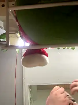 Kitty Bms  online show from 12/20/25, 07:10