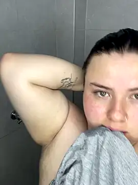 Kitty Bms  online show from 12/21/25, 06:59