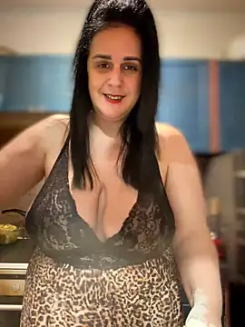 Snapshot of Mary_kansas_bbw chatting on 04/19/26, 06:10 Mary kansas bbw online show from 04/19/26, 06:10