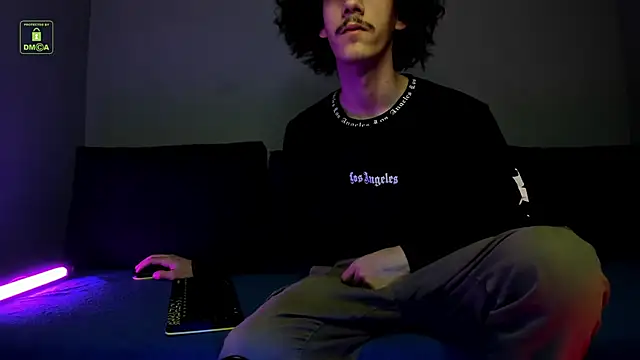 Dilan Wolfe online show from 12/19/25, 05:20