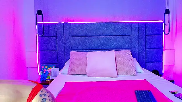 princess deimos   online show from 12/21/25, 06:59