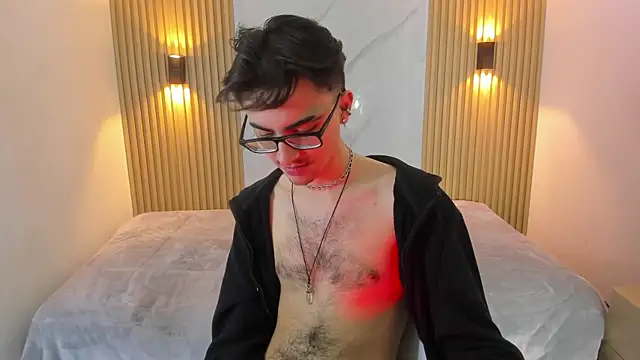 Im Dayros online show from 11/26/25, 07:48