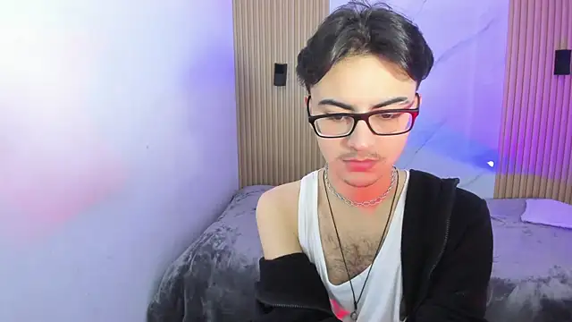 Im Dayros online show from 12/18/25, 03:56