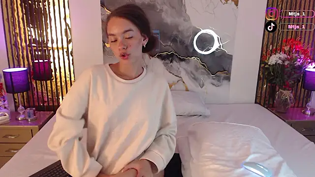 MiticaBrennet  online show from 03/13/26, 02:40