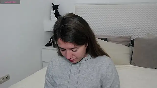 Snapshot of Leona_Rae chatting on 11/29/25, 07:33 Leona Rae online show from 11/29/25, 07:33