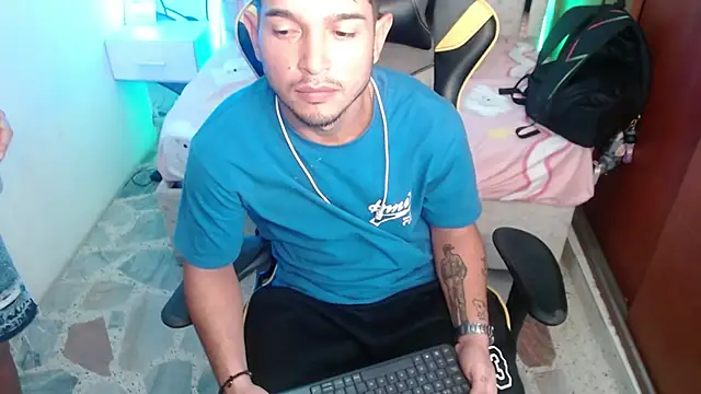 Couple wildd  online show from 01/16/26, 08:02