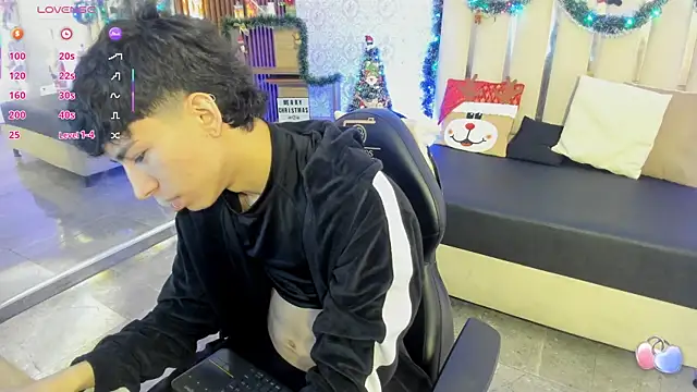 kaelwolf tay online show from 12/15/25, 07:18