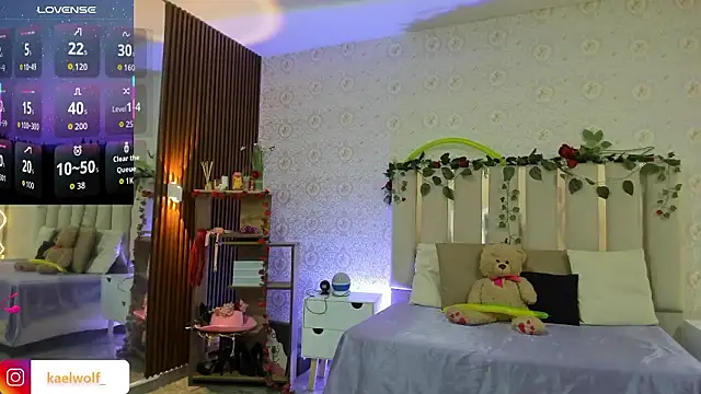 kaelwolf tay online show from 02/11/26, 07:19