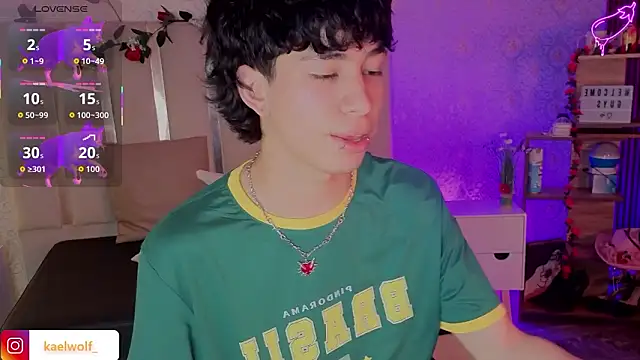 kaelwolf tay online show from 03/05/26, 07:43