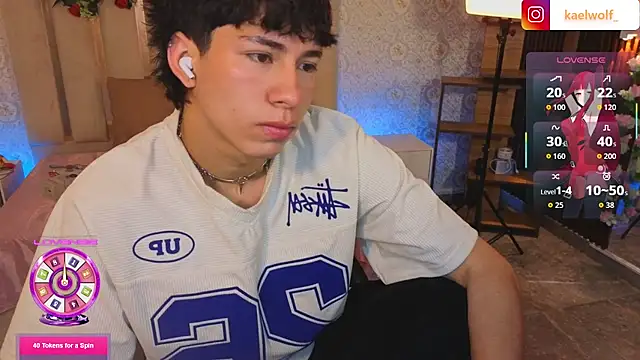 kaelwolf tay online show from 05/27/26, 11:40