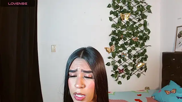 Ameliejoness  online show from 12/03/25, 08:18