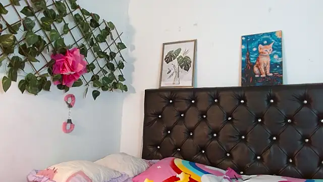 Ameliejoness  online show from 03/04/26, 08:59