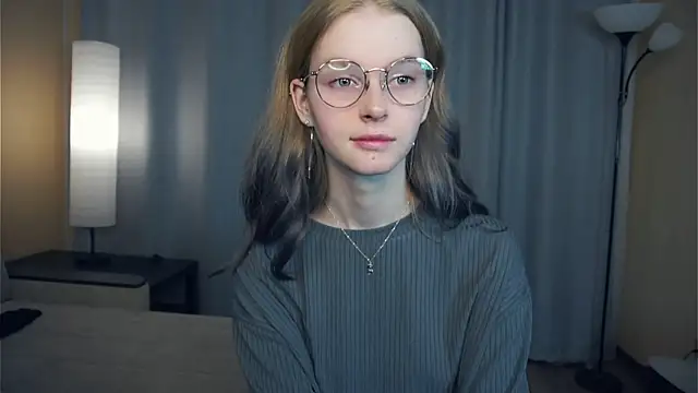 ToyaPletz online show from 11/29/25, 05:16