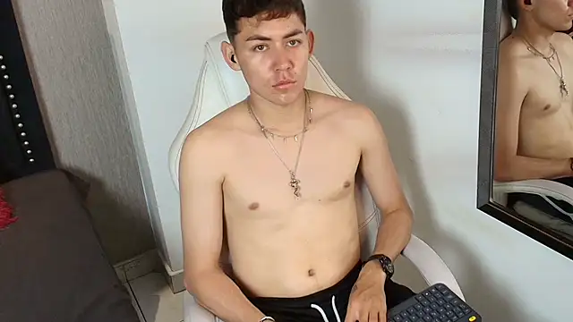 LoganFoster  online show from 01/10/26, 08:32