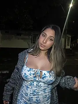 Snapshot of Catalina_ramos chatting on 12/20/25, 05:03 Catalina ramos online show from 12/20/25, 05:03