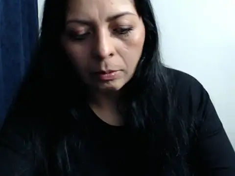 Paolahotty online show from 11/30/25, 03:32