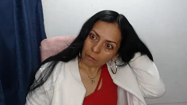 Paolahotty online show from 02/18/26, 12:06