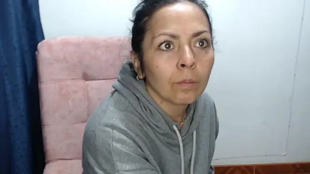 Paolahotty online show from 04/03/26, 05:49