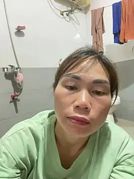 meganmeo online show from 05/18/26, 04:24