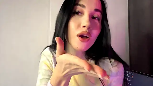 Beautyofnlka online show from 11/28/25, 01:47