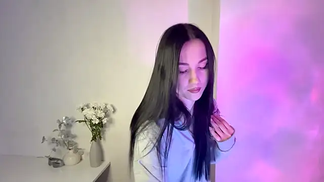 Beautyofnlka online show from 12/01/25, 12:10