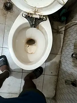 Snapshot of aryaaap chatting on 11/24/25, 07:02 aryaaap online show from 11/24/25, 07:02