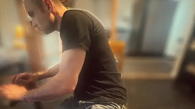 famous1tad online show from 01/10/26, 06:09