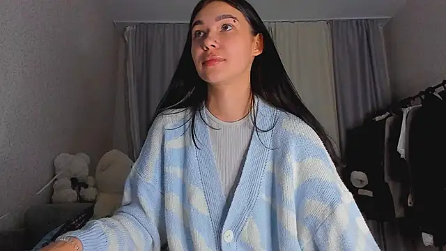 Snapshot of SakuraVibe chatting on 11/25/25, 02:28 SakuraVibe online show from 11/25/25, 02:28