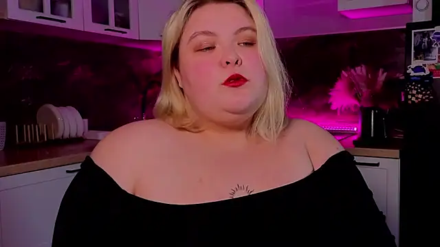 Snapshot of ellagoddes chatting on 11/26/25, 05:14 ellagoddes online show from 11/26/25, 05:14