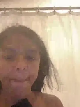 Snapshot of xoeewinters chatting on 11/26/25, 12:28 xoeewinters online show from 11/26/25, 12:28