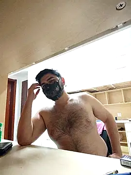 Snapshot of Koma001 chatting on 11/23/25, 05:57 Koma001 online show from 11/23/25, 05:57