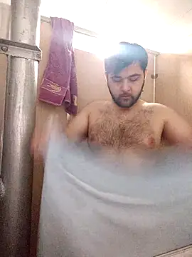 Snapshot of Koma001 chatting on 11/26/25, 04:35 Koma001 online show from 11/26/25, 04:35