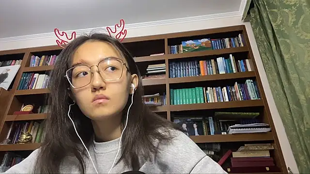 LinaClous online show from 01/12/26, 04:01