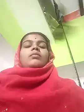 Snapshot of Curvy_Tanishka chatting on 12/02/25, 03:07 Curvy Tanishka online show from 12/02/25, 03:07