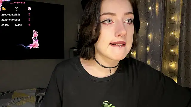 Meowluly online show from 02/11/26, 11:54