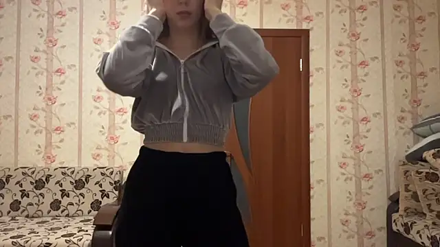 Katebarbie online show from 12/14/25, 02:00