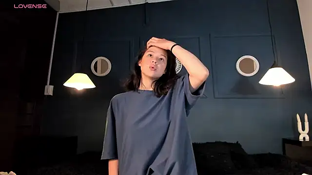 Skyy bloom online show from 03/22/26, 12:41