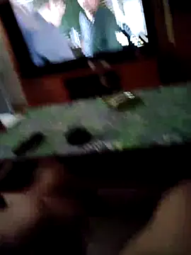 MomentoCaliente00 online show from 12/21/25, 03:30