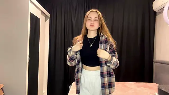 PrettyGhost online show from 11/26/25, 03:13