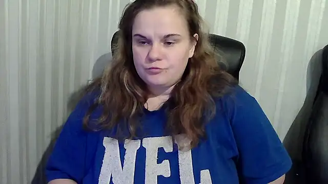 Snapshot of HarmonyKareraa chatting on 11/27/25, 01:35 HarmonyKareraa online show from 11/27/25, 01:35