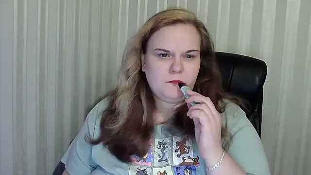 Snapshot of HarmonyKareraa chatting on 11/30/25, 01:59 HarmonyKareraa online show from 11/30/25, 01:59