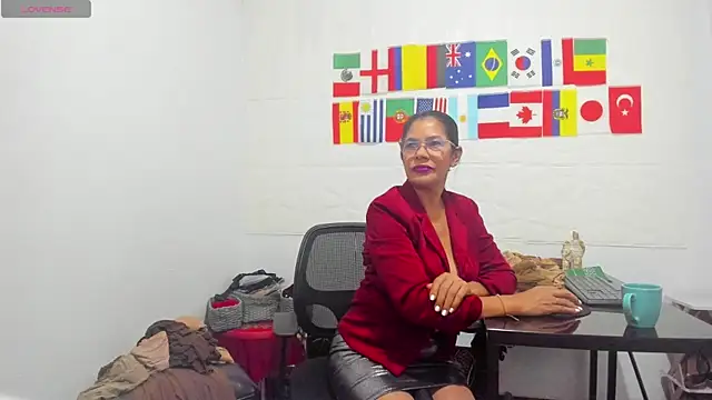 Snapshot of Miss_clarepocahose chatting on 06/17/26, 02:14 Miss clarepocahose online show from 06/17/26, 02:14