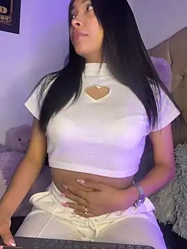 KarolRojas 22 online show from 02/05/26, 03:55