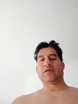 Snapshot of ChrisFloresP chatting on 12/03/25, 12:25 ChrisFloresP online show from 12/03/25, 12:25