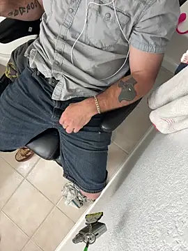 2addictivelyhorny online show from 04/09/26, 12:54