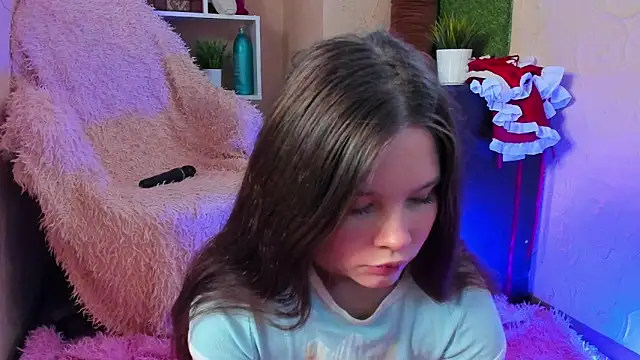 amelialy online show from 11/28/25, 07:44